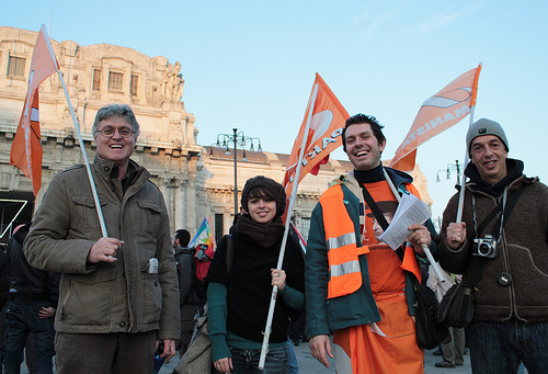 12 Febbraio - sostegno popoli dell'Egitto, Algeria, Yemen - Stazione Centrale Milano